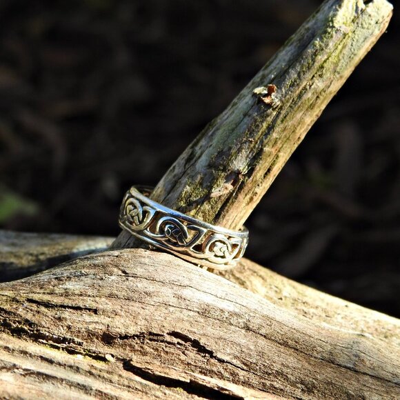 Sterling Silver Celtic Ring Band Size 4.75 - Picture 3 of 12
